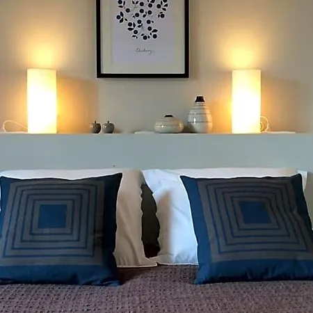 Wisteria 3*