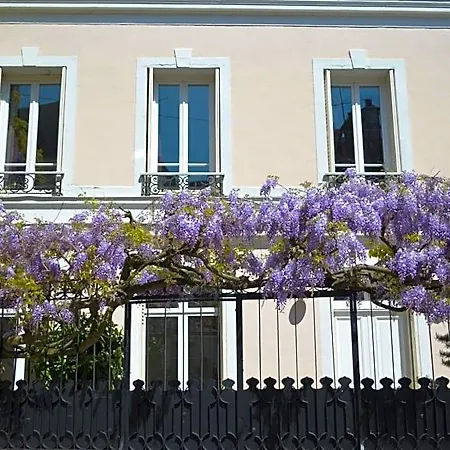 Wisteria 3* Fontainebleau